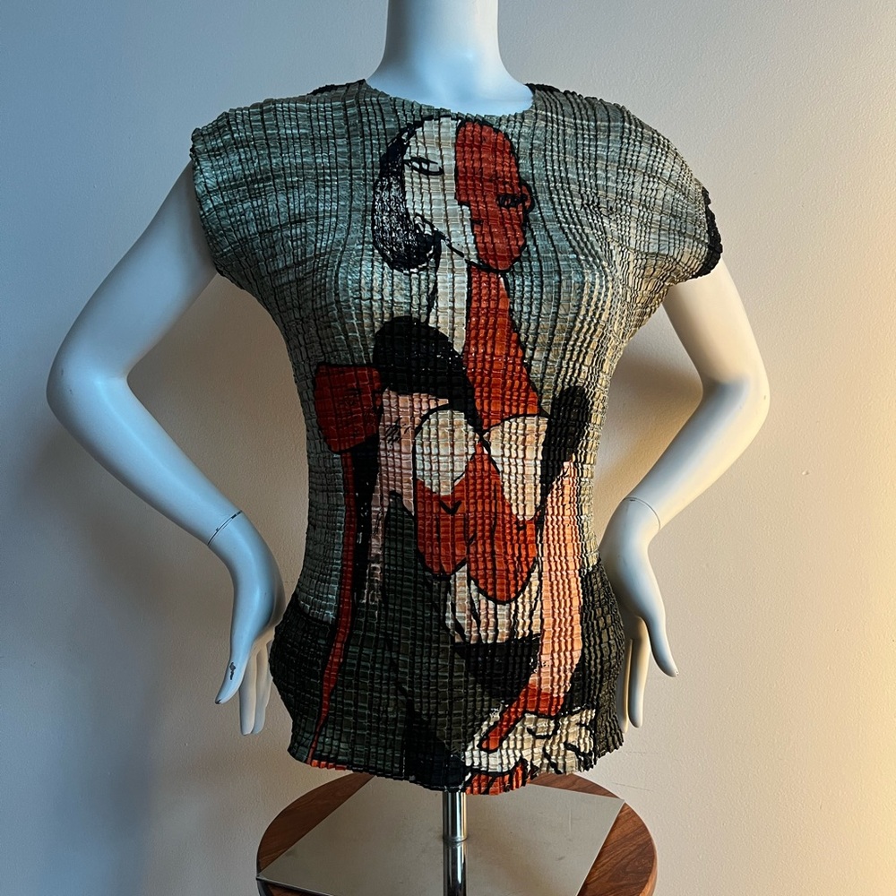 Valentina Picasso Artistic Graphic Short Sleeve Top Red Black stretchy one size - Picture 4 of 7